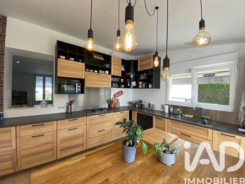 Maison - 205 m² - 5 pièces