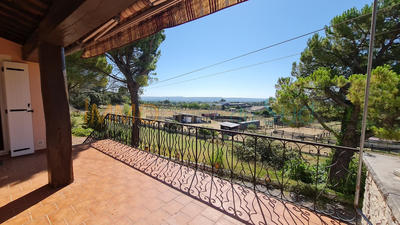 Maison - 220 m² - 8 pièces