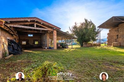 Corps de ferme - 280 m² - 9 pièces