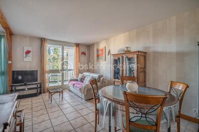 Appartement - 84 m² - 4 pièces
