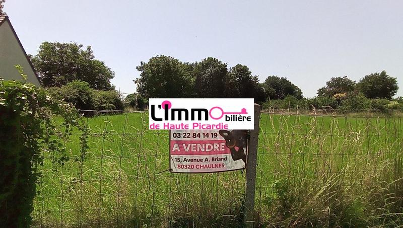 Terrain constructible - 1 200 m²