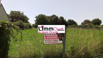 Terrain constructible - 1 200 m²