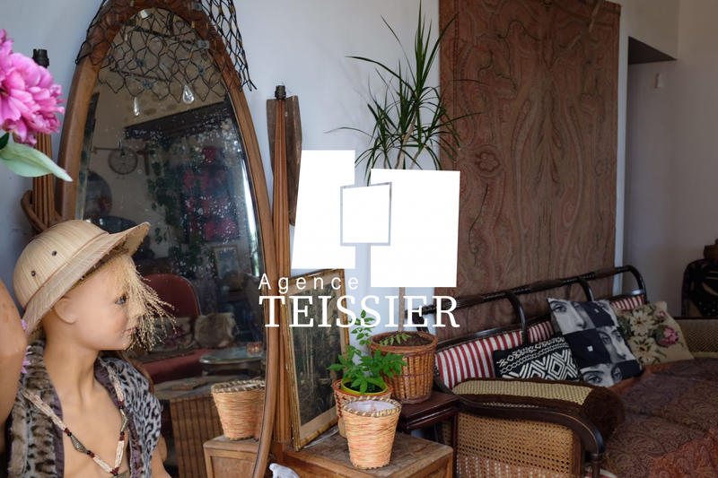 Maison - 230 m² - 5 pièces