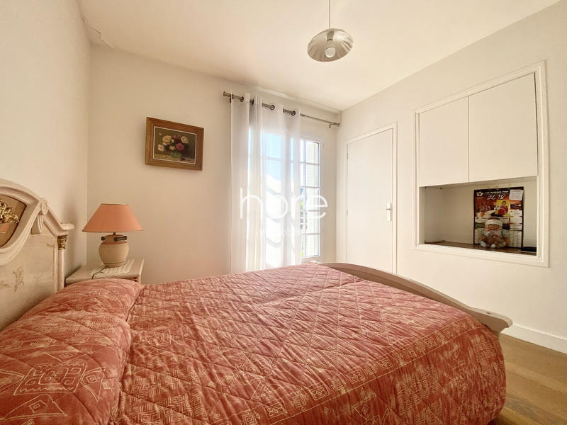 Maison traditionnelle - 179 m² - 6 pièces