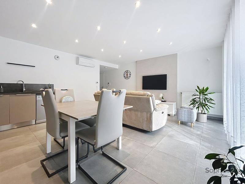 Appartement - 65 m² - 3 pièces