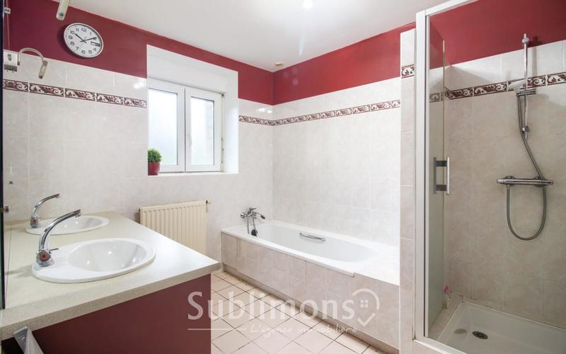 Maison ancienne - 235 m² - 7 pièces