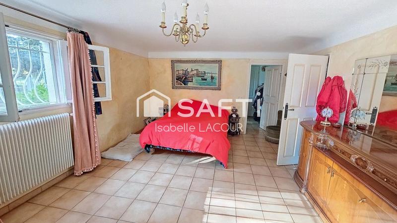 Villa - 260 m² - 6 pièces