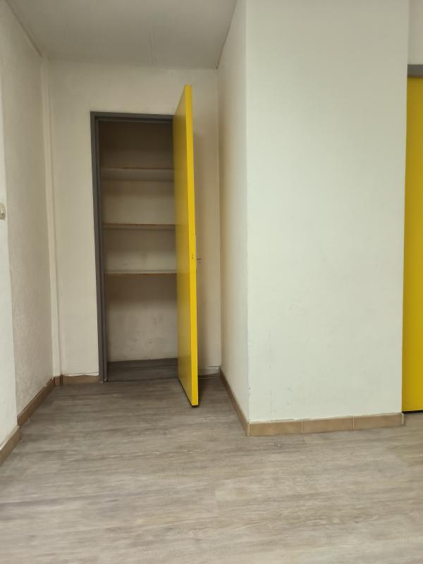 Bureau - 97 m² - 4 pièces
