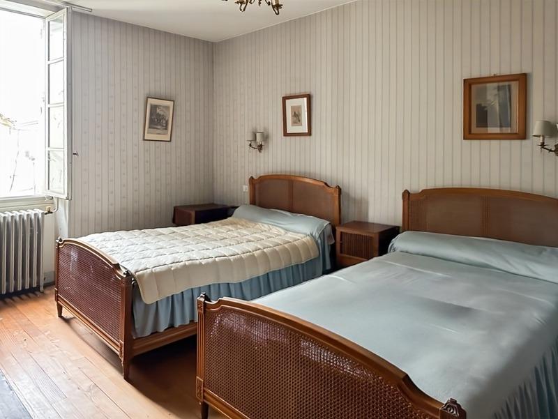 Immeuble - 171 m² - 10 pièces