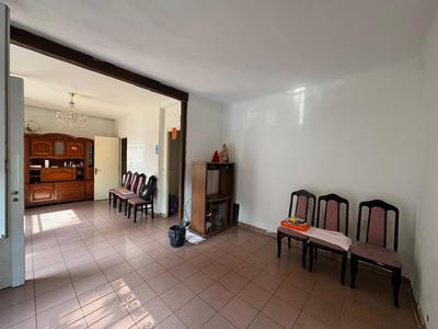 Maison - 104 m² - 4 pièces