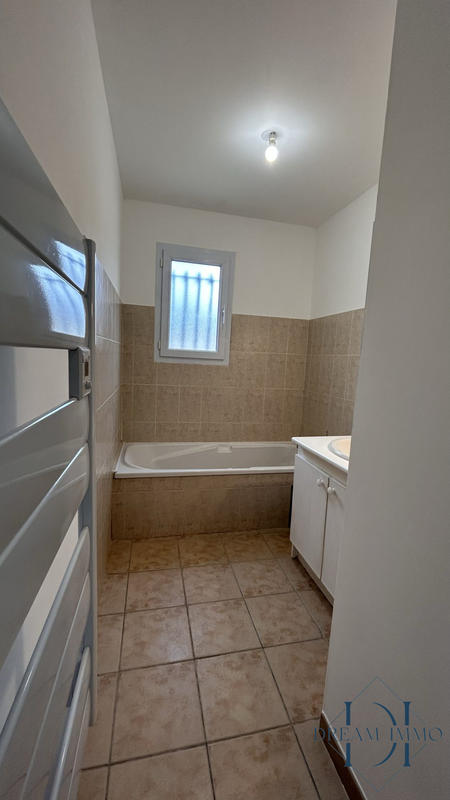 Maison - 74 m² - 4 pièces