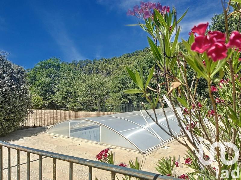 Maison - 350 m² - 11 pièces