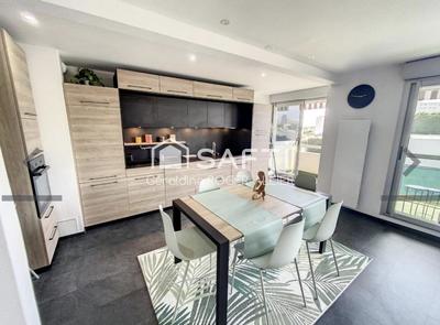 Appartement - 80 m² - 3 pièces