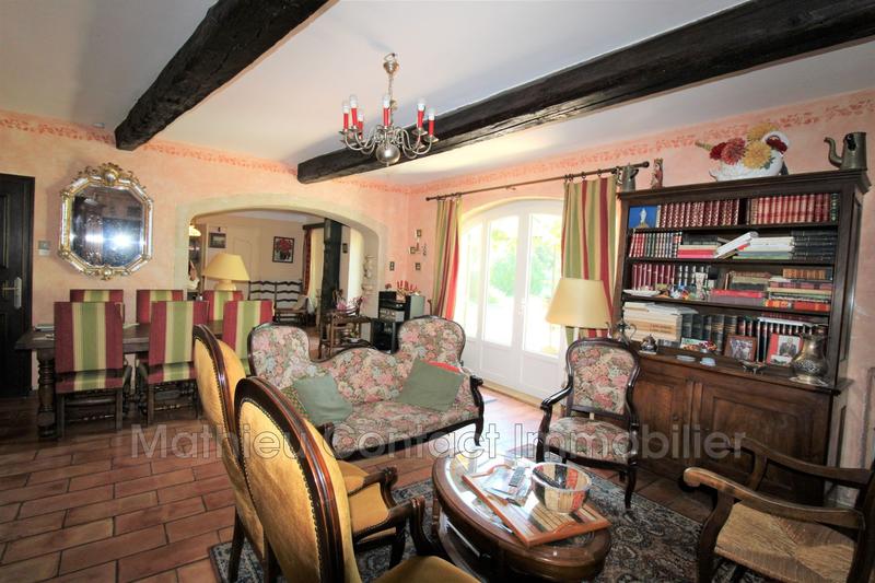 Mas - 230 m² - 7 pièces