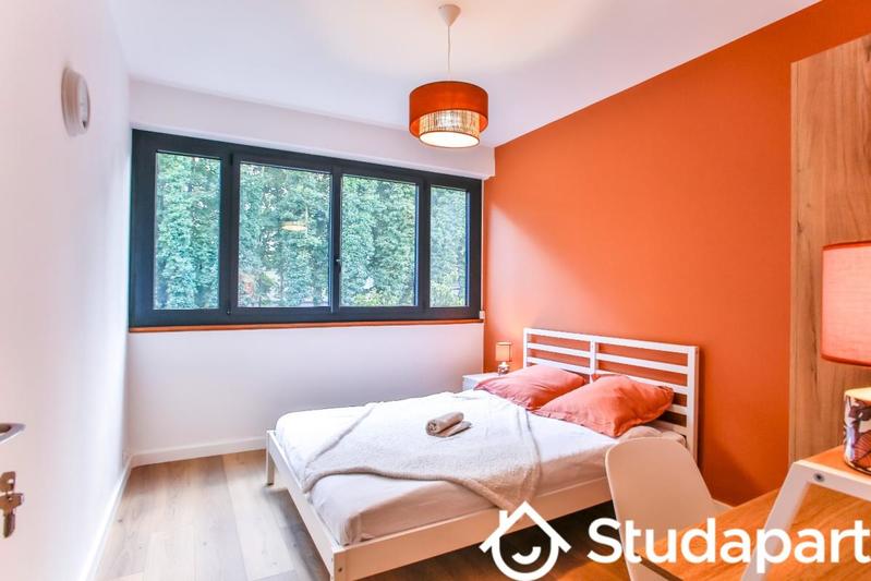 Chambre - 10 m² - 1 pièce