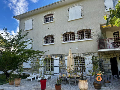 Viager - Villa - 336 m² - 8 pièces