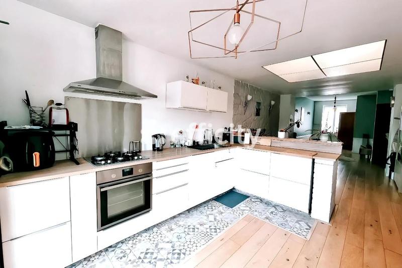 Maison - 82 m² - 4 pièces