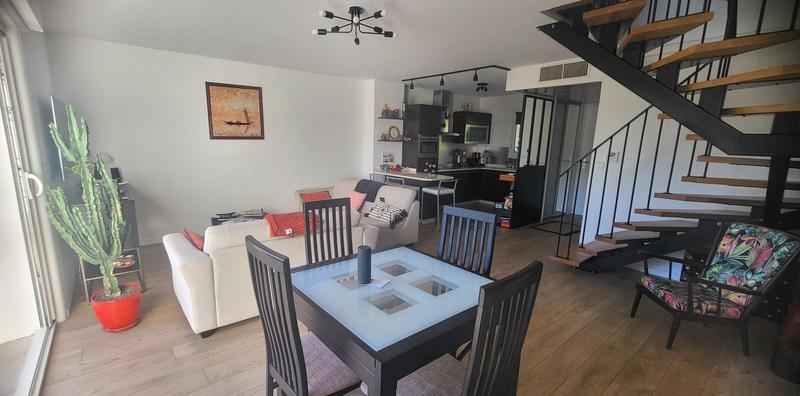 Maison - 94 m² - 4 pièces