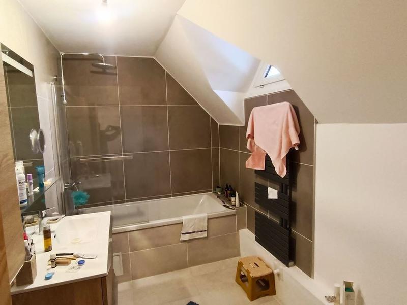 Maison traditionnelle - 103 m² - 5 pièces