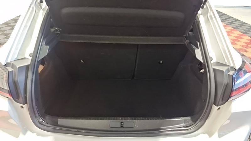 Peugeot 208 bluehdi 100 ss bvm6 allure