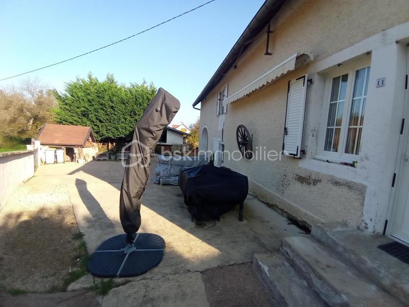 Maison - 230 m² - 6 pièces