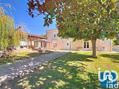 Maison - 248 m² - 13 pièces