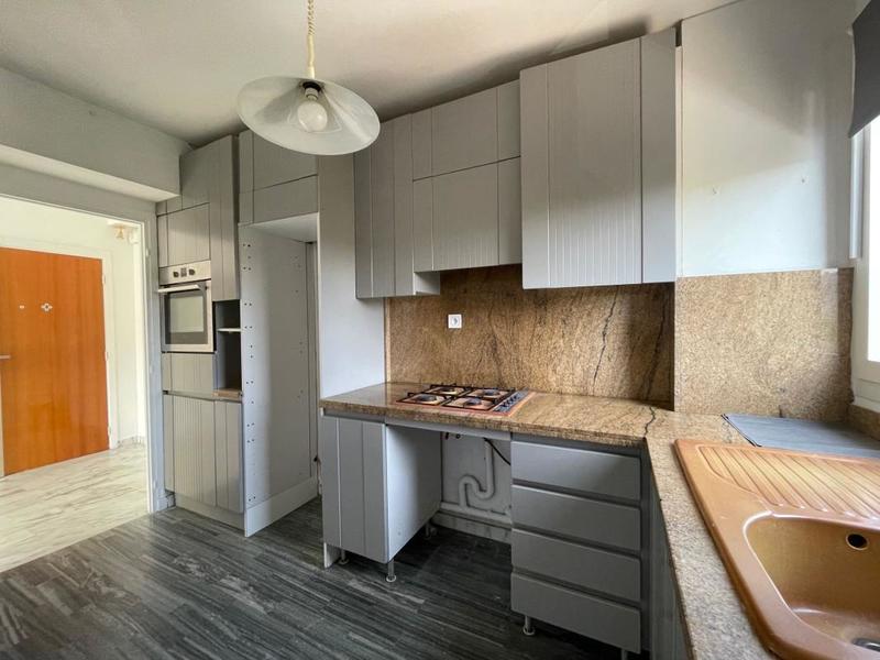 Appartement - 80 m² - 3 pièces