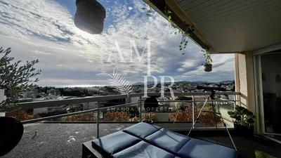 Appartement - 122 m² - 4 pièces