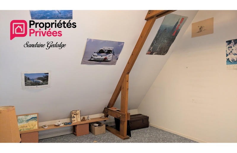 Maison - 195 m² - 9 pièces