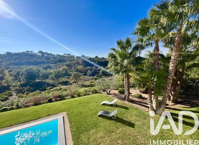 Maison de maîtres - 185 m² - 6 pièces