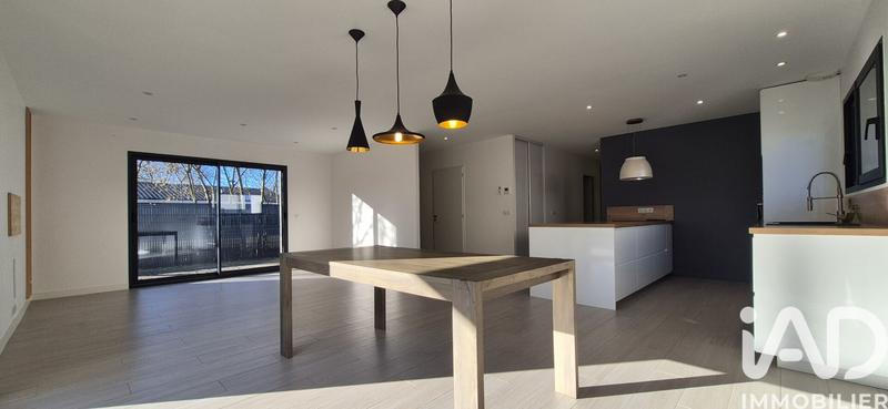 Maison - 110 m² - 4 pièces