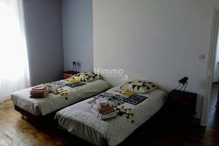 Ferme - 215 m² - 12 pièces