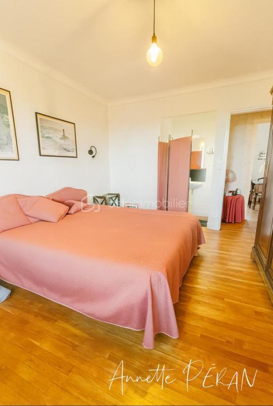 Maison de ville - 192 m² - 9 pièces