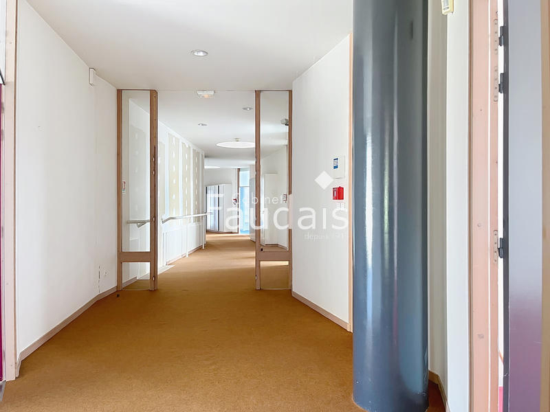 Immeuble - 1 100 m²