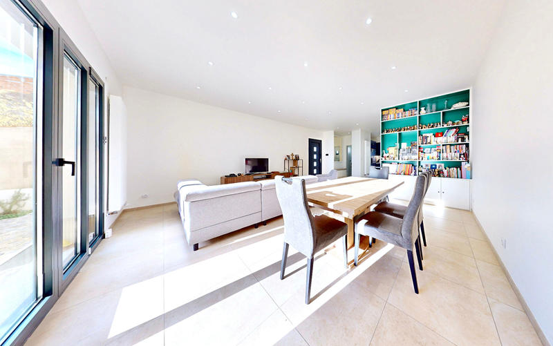 Maison - 169 m² - 5 pièces