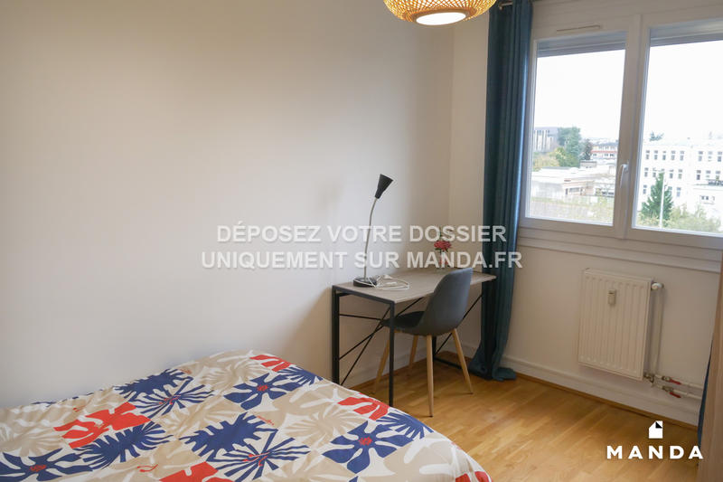 Chambre - 10 m² - 4 pièces