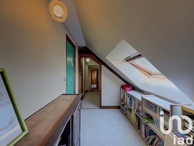 Maison - 340 m² - 9 pièces