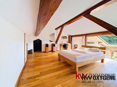 Duplex - 188 m² - 6 pièces