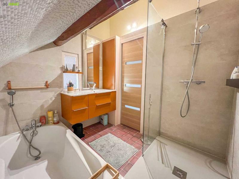 Maison ancienne - 110 m² - 5 pièces