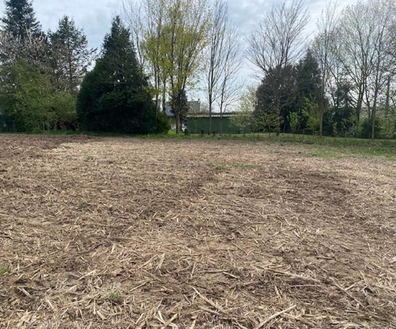 Terrain constructible - 1 075 m²