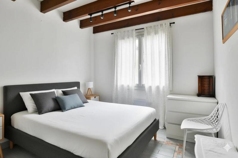 Maison - 209 m² - 8 pièces