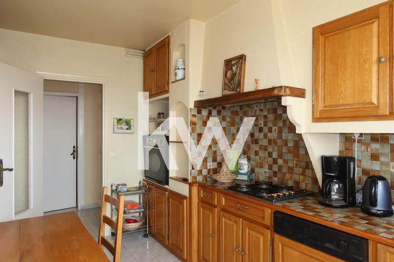 Appartement - 104 m² - 5 pièces