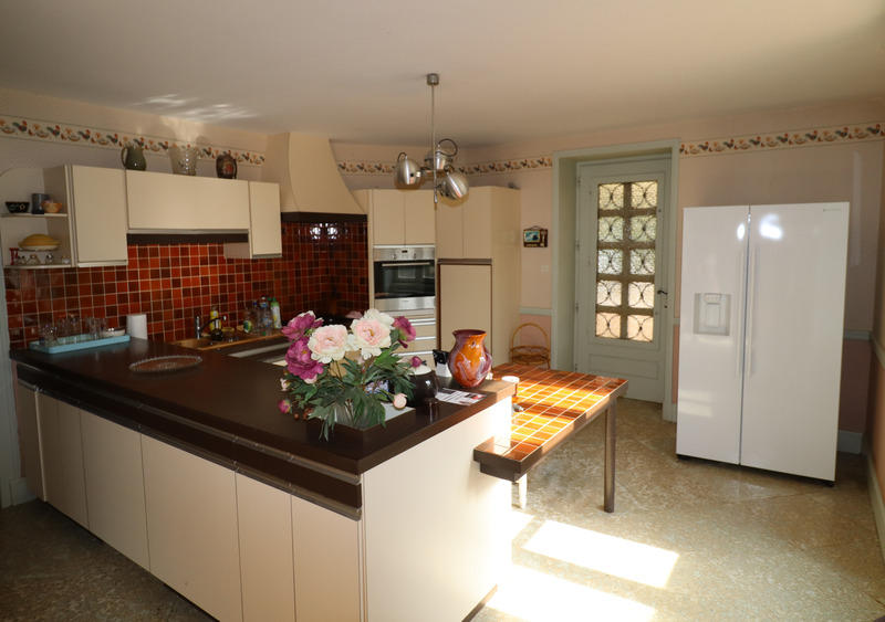 Demeure - 585 m² - 16 pièces