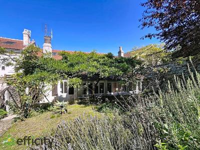 Maison - 136 m² - 5 pièces