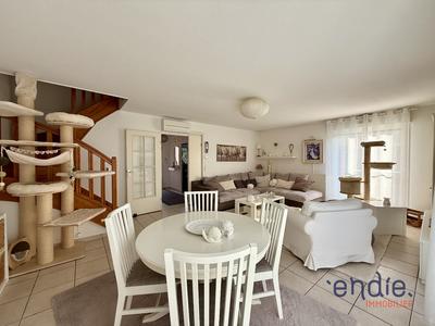 Maison - 122 m² - 6 pièces