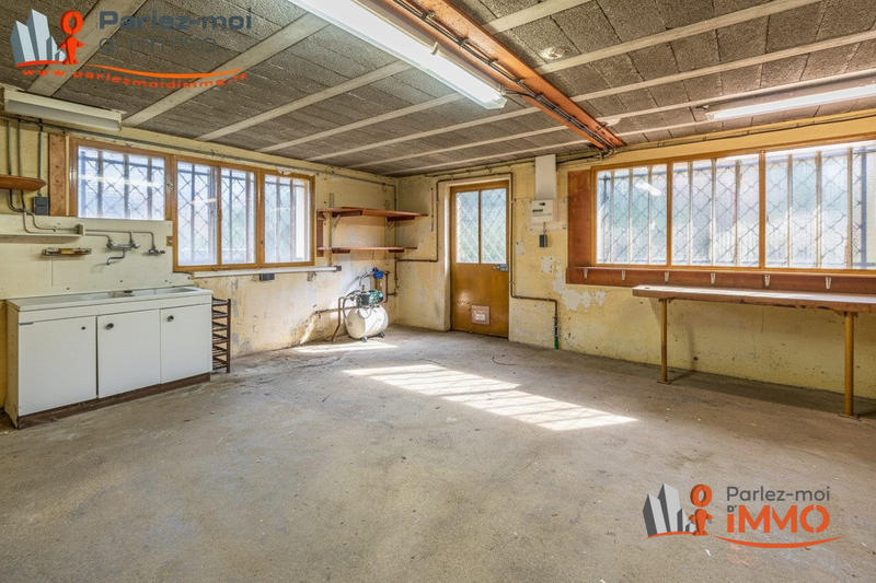 Maison - 195 m² - 7 pièces