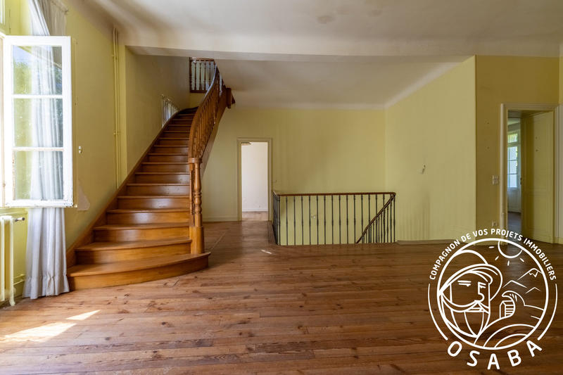 Château - 640 m² - 24 pièces