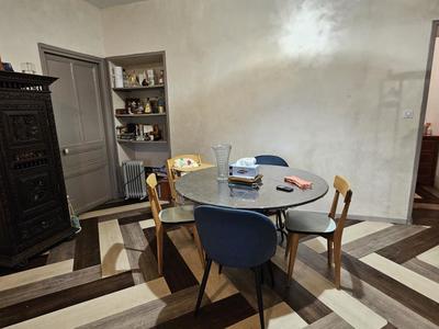 Appartement - 87 m² - 5 pièces