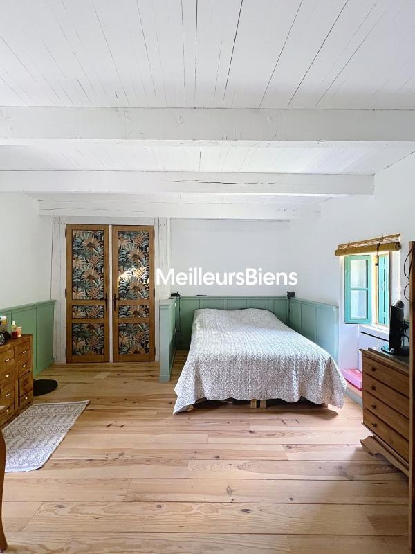 Propriété - 115 m² - 6 pièces