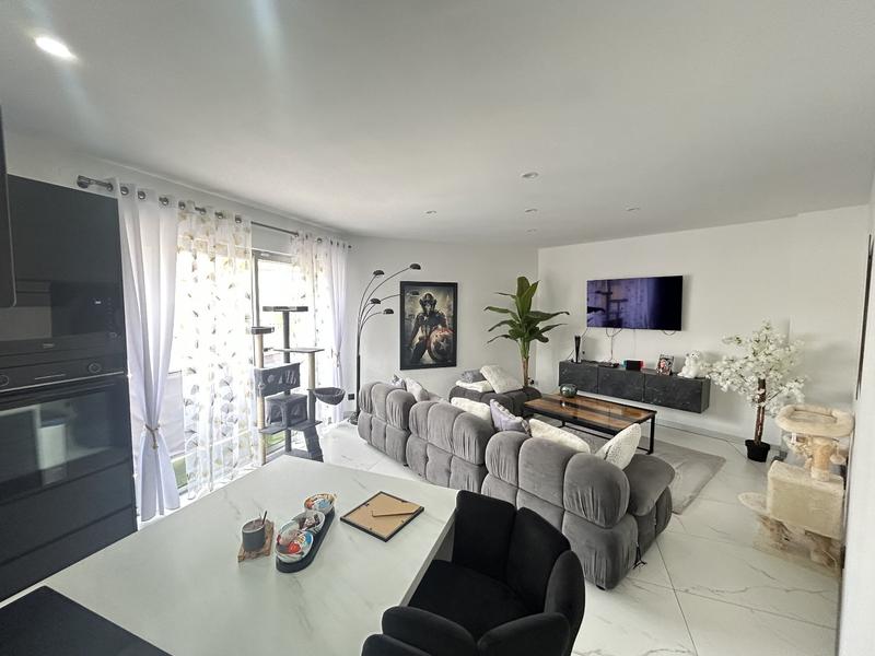 Appartement - 89 m² - 3 pièces